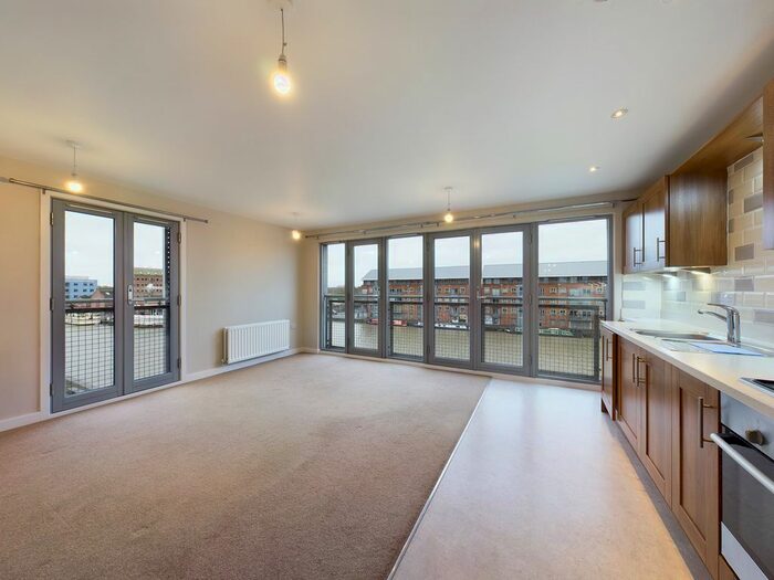 2 Bedroom Flat To Rent In Merchants Quay, The Docks, Gloucester, GL1