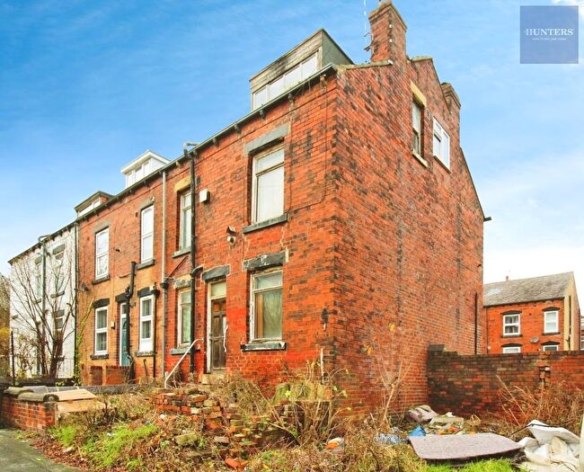 2 Bedroom End Terrace House For Sale In Cow Close Grove, Leeds, LS12