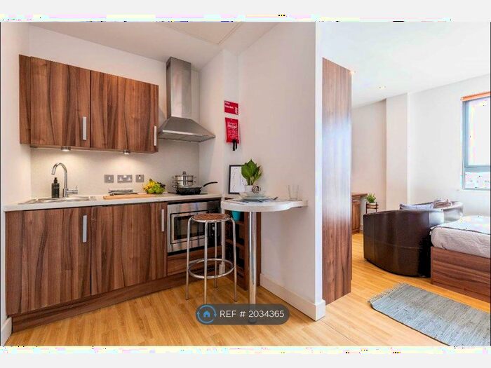 1 Bedroom Flat To Rent In King Square, Bristol, BS2