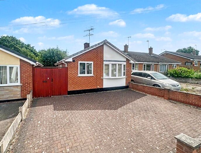 2 Bedroom Detached Bungalow To Rent In Grenville Drive, Ilkeston, DE7