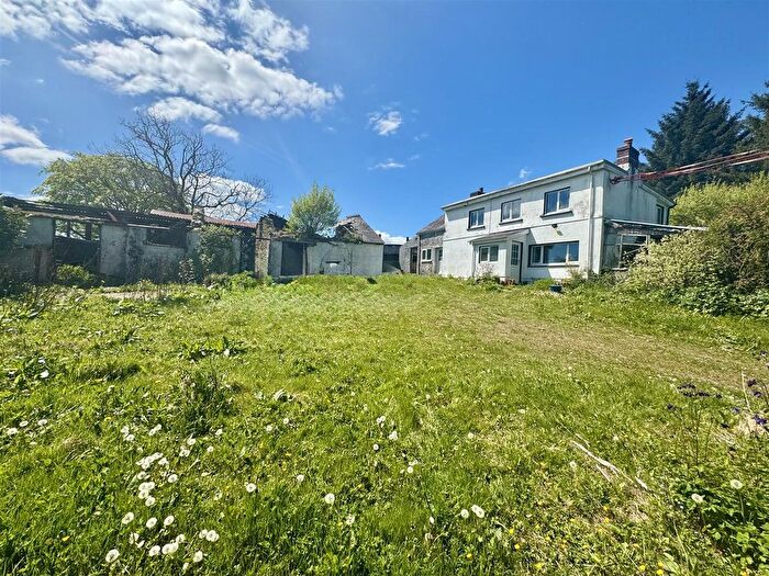 3 Bedroom Detached House For Sale In Llanfynydd, Carmarthen, SA32