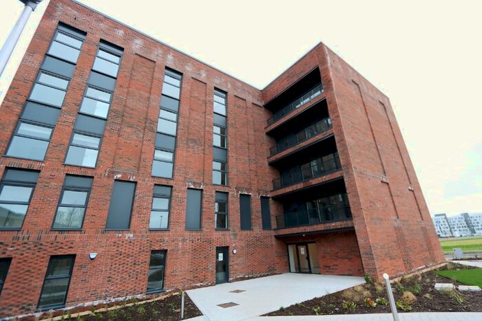 2 Bedroom Flat To Rent In Festival Court, Glasgow, G51