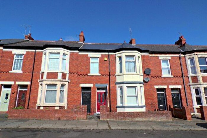 2 Bedroom Flat To Rent In Delaval Terrace, Newcastle Upon Tyne, NE3