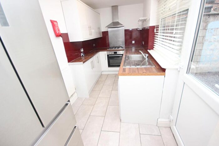 5 Bedroom Terraced House To Rent In Barrington Road, L15