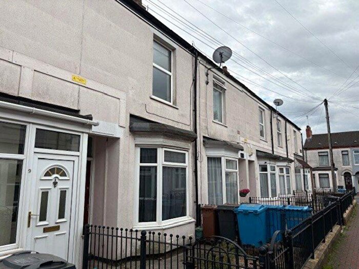 2 Bedroom Terraced House To Rent In Carlisle Avenue, Albermarle St, Hull, HU3