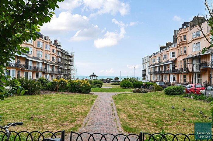 1 Bedroom Flat To Rent In Bedford Square, Brighton, BN1