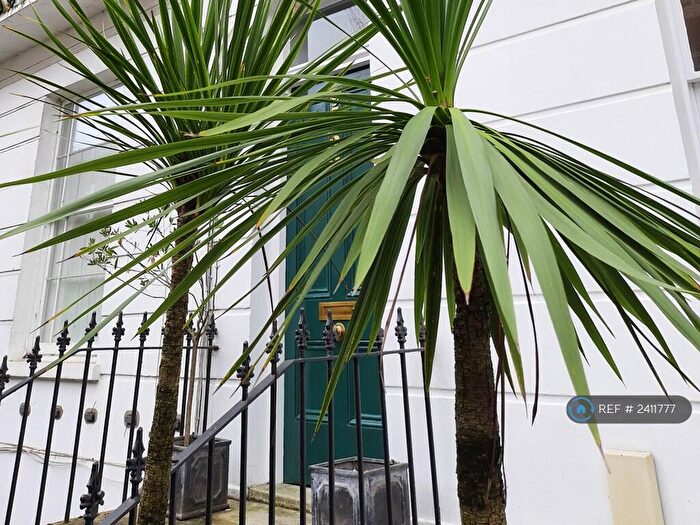 3 Bedroom Maisonette To Rent In Gloucester Avenue, London, NW1