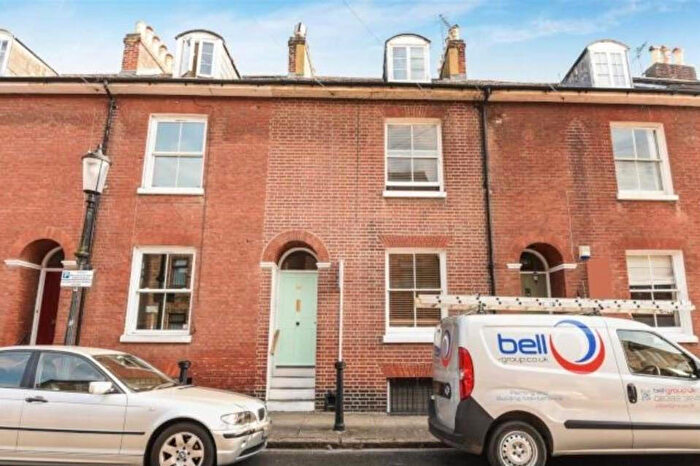 6 Bedroom Terraced House To Rent In King Street, Southsea, Hampshire, PO5