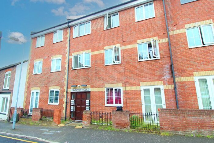 2 Bedroom Flat For Sale In Princess Street, Luton, LU1