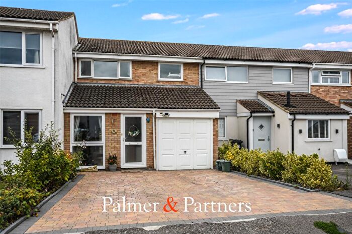 3 Bedroom Terraced House For Sale In Daffodil Way, Chelmsford, Essex, CM1