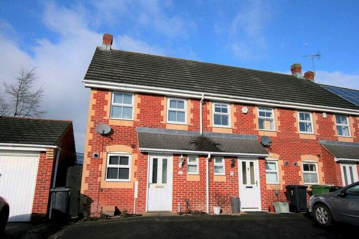 2 Bedroom Property To Rent In Spring Gardens, Theale, Reading, RG7