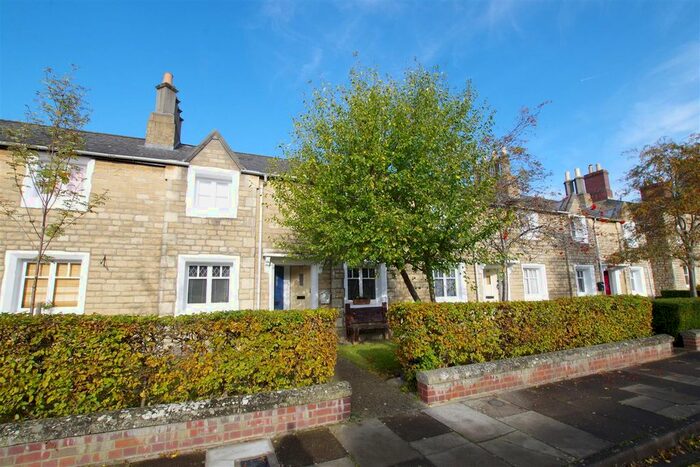 1 Bedroom Terraced House To Rent In Bathampton Street, Railway Village, Swindon, SN1