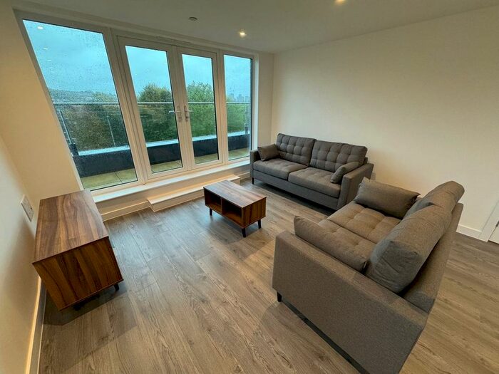 3 Bedroom Flat To Rent In Willow Road, Leeds, LS4