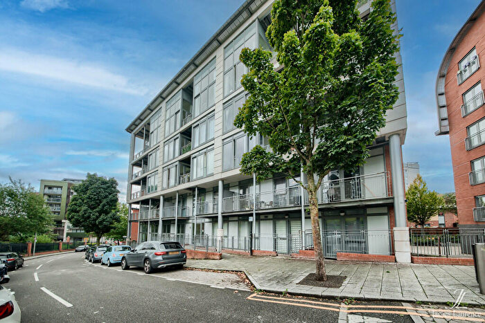 2 Bedroom Apartment For Sale In Alfred Knight Way, Park Central, Birmingham City Centre, B15