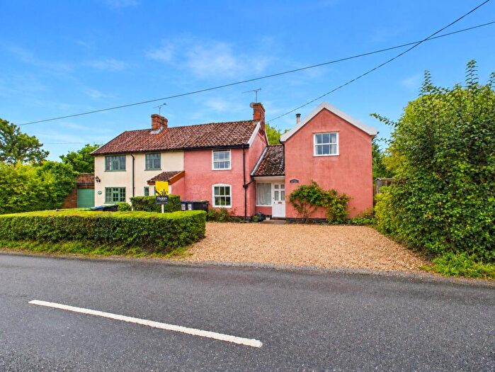3 Bedroom House For Sale In Ipswich Road, Charsfield, Woodbridge, Suffolk, IP13