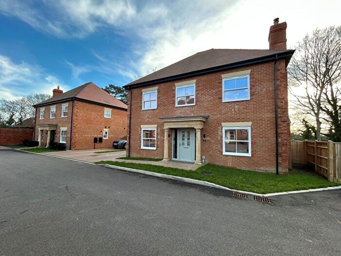 4 Bedroom Detached House For Sale In Saddlers Place, Bexhill On Sea, TN39