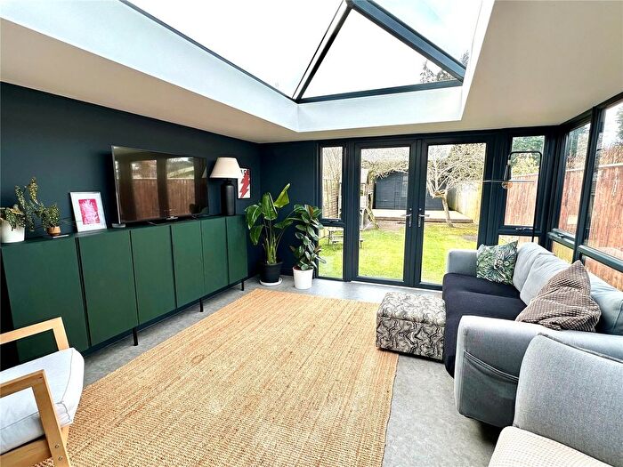 2 Bedroom End Of Terrace House For Sale In Eastfield Lane, Ringwood, Hampshire, BH24