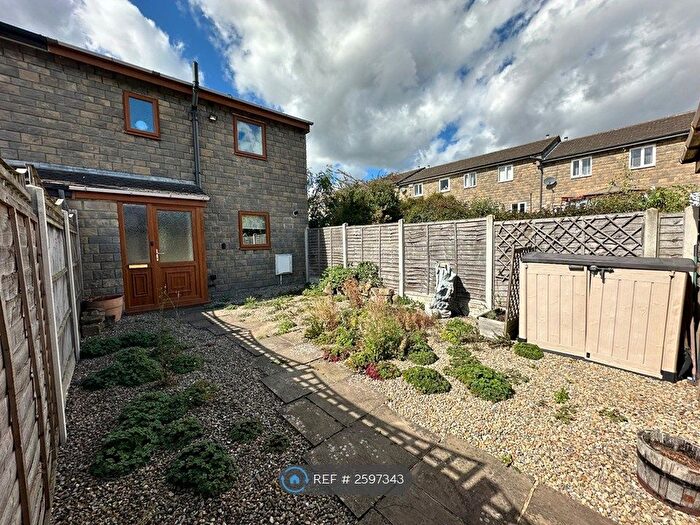3 Bedroom Terraced House To Rent In John Booth Close, Liversedge, WF15