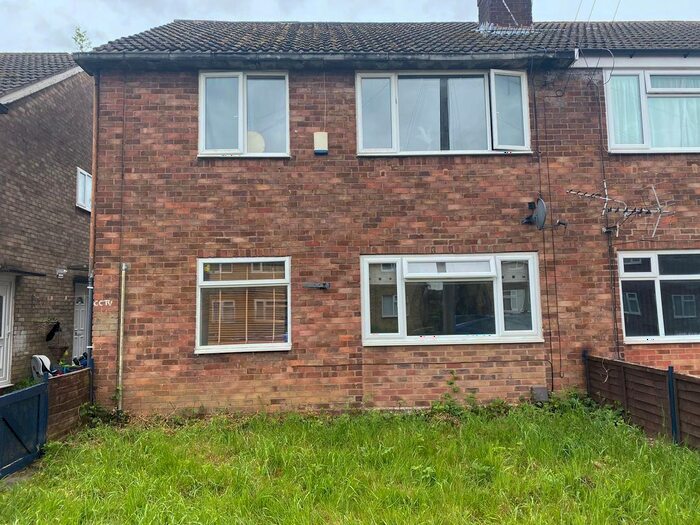 2 Bedroom Maisonette To Rent In Tudor Road, Nuneaton, CV10