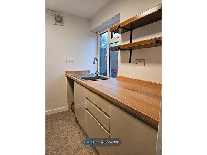 1 Bedroom Flat To Rent In East Green Drive, Stratford-Upon-Avon, CV37