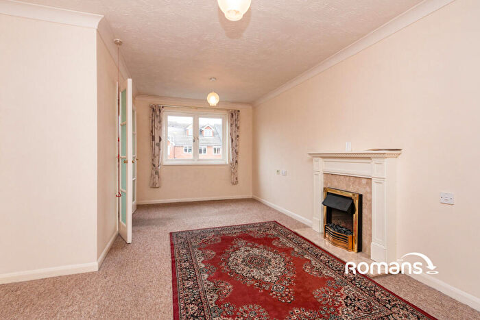 1 Bedroom Flat To Rent In Yorktown Road, College Town, Sandhurst, GU47