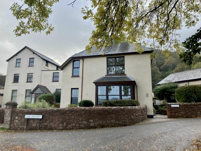 3 Bedroom Maisonette To Rent In Hopcott Road, Minehead TA24
