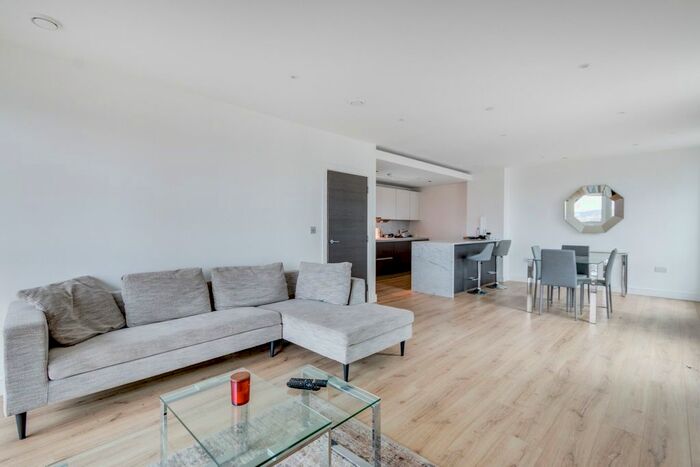 2 Bedroom Flat To Rent In Montpellier House, Glenthorne Road, London, W6