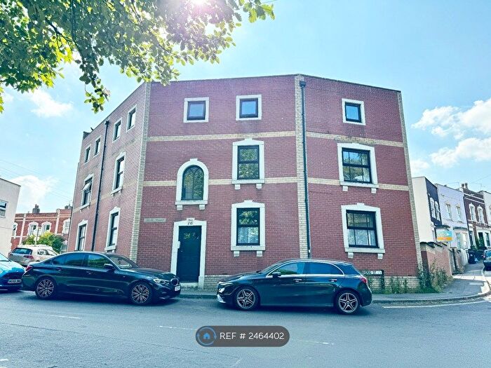 1 Bedroom Flat To Rent In Belle Court, Totterdown, Bristol, BS4