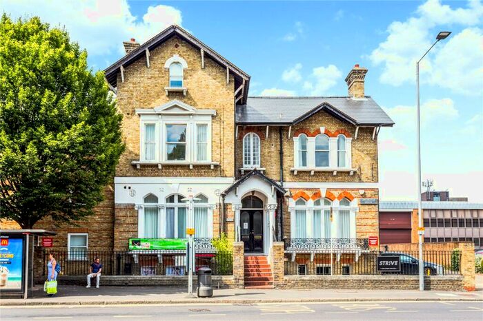 2 Bedroom Apartment To Rent In Chichester House, A London Road, Kingston Upon Thames, Surrey, KT2