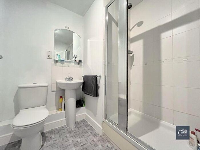 2 Bedroom Flat For Sale In Grange Drive, Streetly, Sutton Coldfield, B74