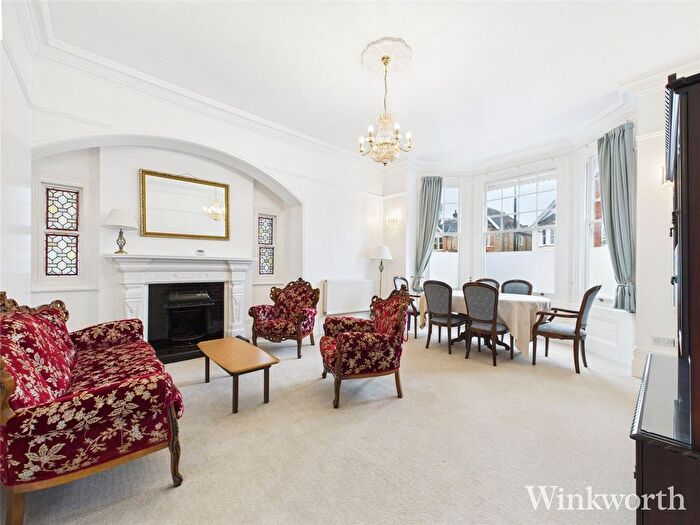 2 Bedroom Flat To Rent In Madeley Road, London, W5