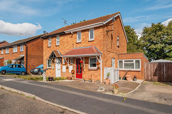 3 Bedroom Semi-Detached House For Sale In Broadway, Silver End, Witham, CM8