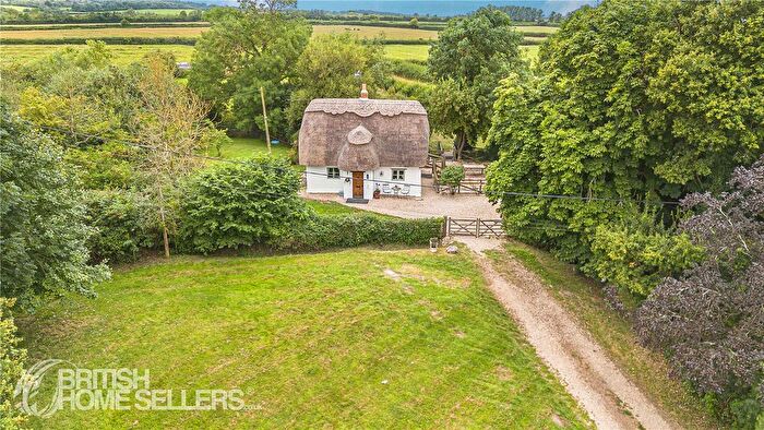 3 Bedroom Detached House For Sale In Piddington Road, Ludgershall, Aylesbury, Buckinghamshire, HP18