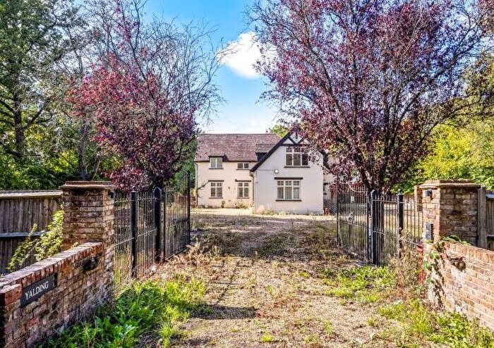 4 Bedroom Detached House For Sale In Yalding, Balcombe Road, Horley, RH6