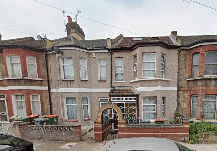 3 Bedroom Terraced House To Rent In Grosvenor Road, London, E6