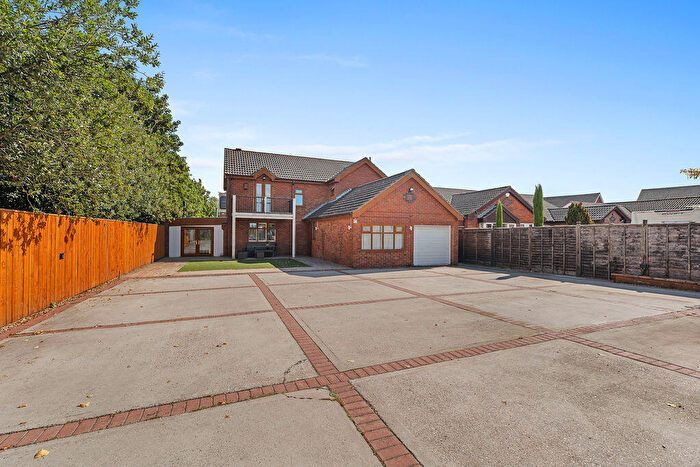 5 Bedroom Detached House For Sale In Bradley Road, Waltham, DN37