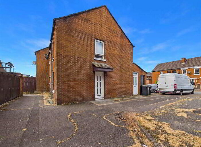 3 Bedroom Apartments For Sale In Friendly Way, Belfast, BT7
