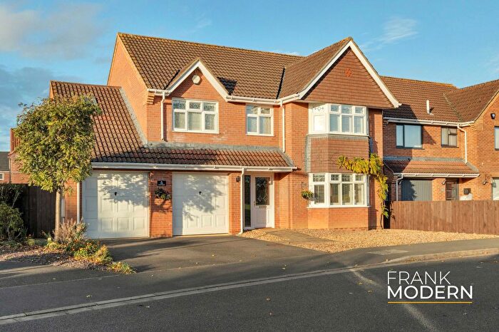 5 Bedroom Detached House For Sale In The Pastures, Cowbit, PE12