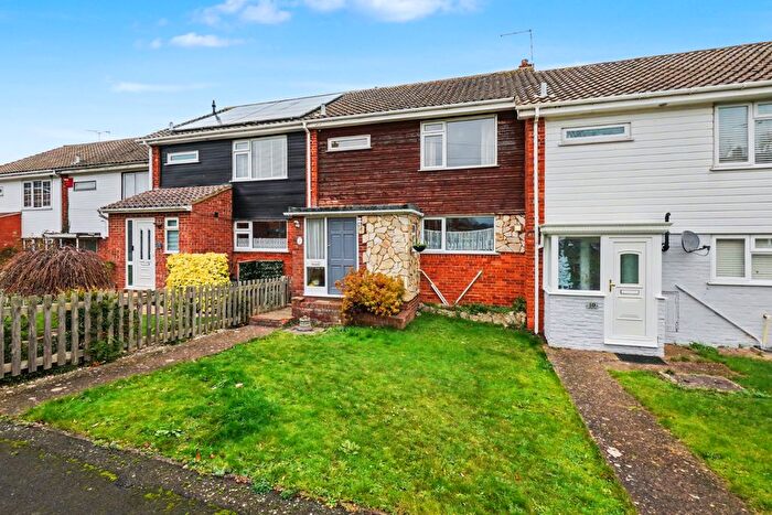 3 Bedroom Terraced House For Sale In Lambes Court, Rainham, ME8