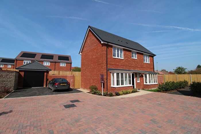 4 Bedroom Property For Sale In Restrop Road, Purton, SN5