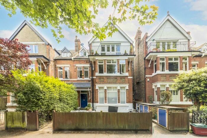 2 Bedroom Flat To Rent In Park Road North, London, W4