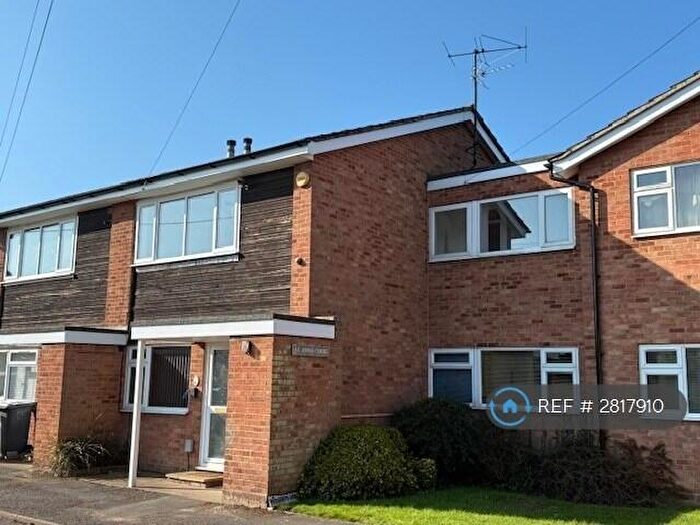 2 Bedroom Maisonette To Rent In St Johns Court, Biggleswade, SG18