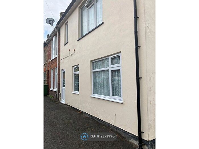 2 Bedroom Flat To Rent In Alexandra Street, Folkestone, CT19