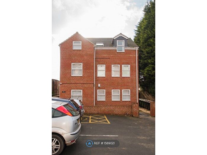 2 Bedroom Flat To Rent In Crosshills Court, Kippax, Leeds, LS25
