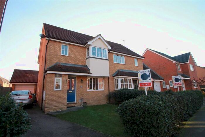 3 Bedroom Semi-Detached House To Rent In Blanchland Circle, Monkston, Milton Keynes MK10