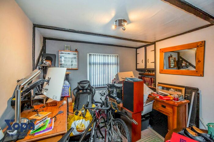 2 Bedroom Cottage For Sale In Warmlake Business Estate, Maidstone Road, Sutton Valence, Maidstone, ME17