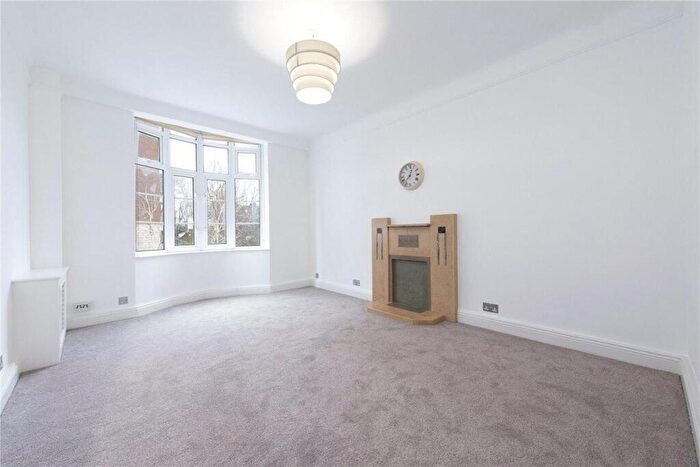 1 Bedroom Flat To Rent In Grove End Gardens, Grove End Road, London, NW8