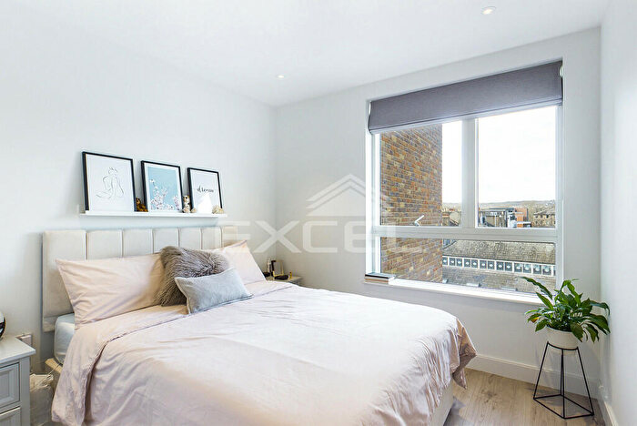 2 Bedroom Apartment To Rent In Portman Gate, Lisson Grove, Marylebone, NW1
