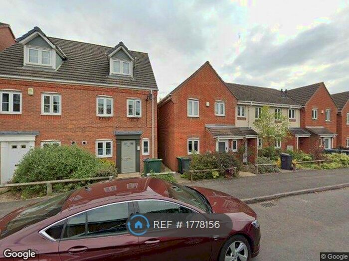 3 Bedroom Semi-Detached House To Rent In The Furlong, Wednesbury, WS10