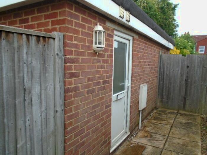 1 Bedroom Flat To Rent In Wilton Avenue, Southampton SO15